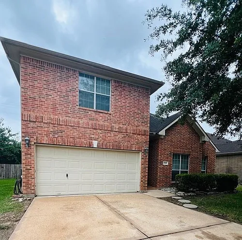 9219 Hidden Lake Cir E Photo 1