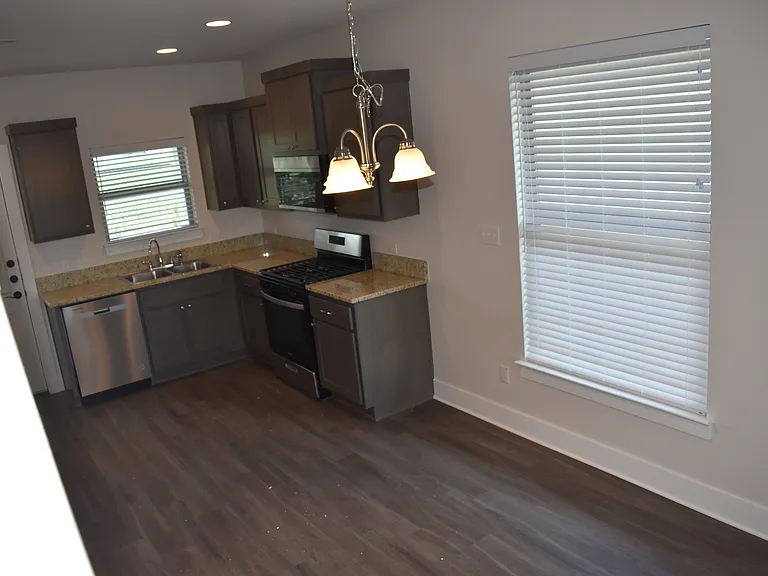 Windermere Parke Garden Villas — Photo 51