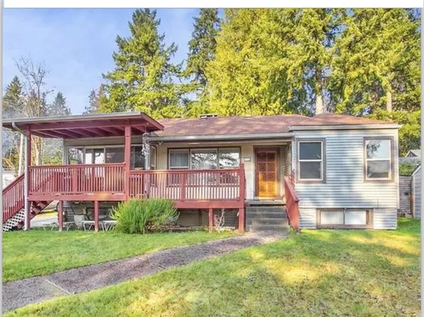 1610 Northlake Way NW, Bremerton, WA 98312