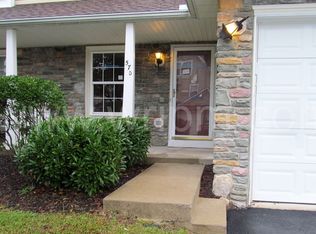 57 Lower Ridge View Cir, East Stroudsburg, PA 18302