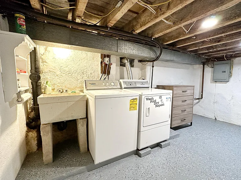 2509 S Rosewood St — Photo 25