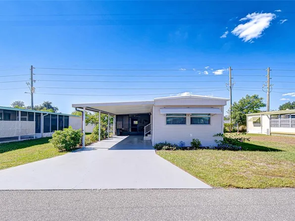 5315 Antigua Dr, Zephyrhills, FL 33541