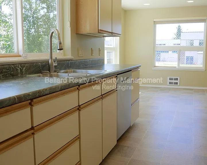 1737 NW 64th St — Photo 14