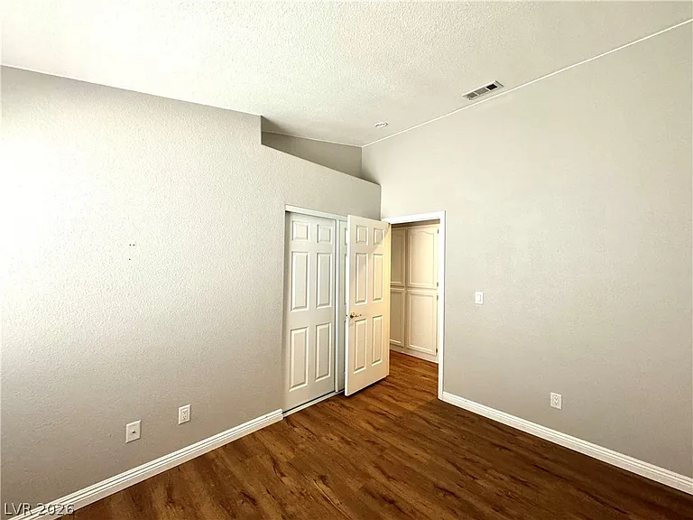 10224 Desert Wind Dr — Photo 22