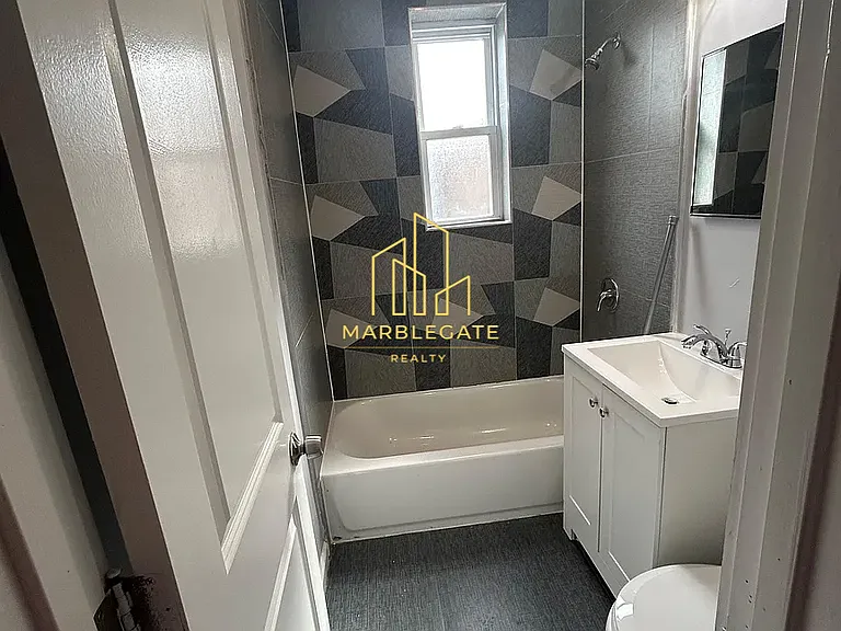 122 Wade St #11 — Photo 8
