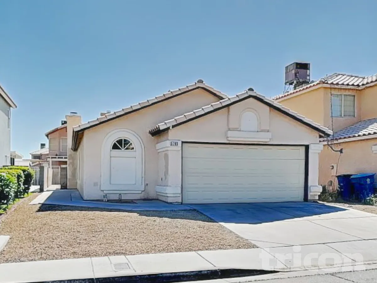 Building Photo - 5703 Roundrock Dr