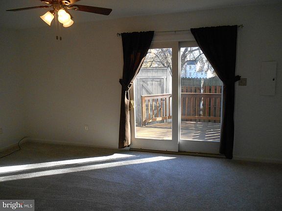 3rd image of 132 Wankoma Dr