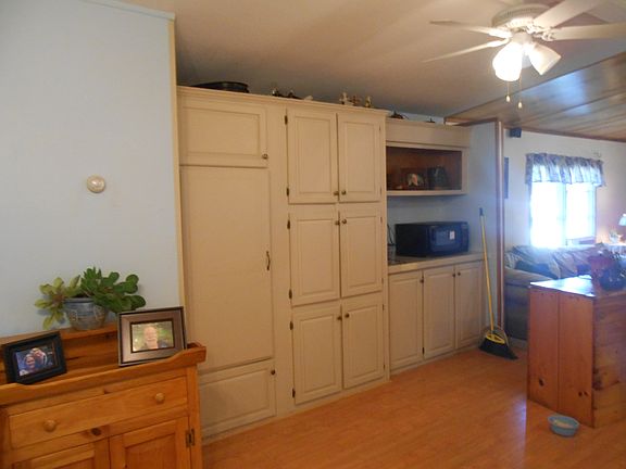 5th image of 84 Ryefield Dr