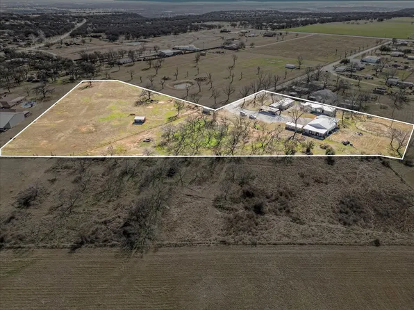 330 Chapman Dr #A, Mineral Wells, TX 76067