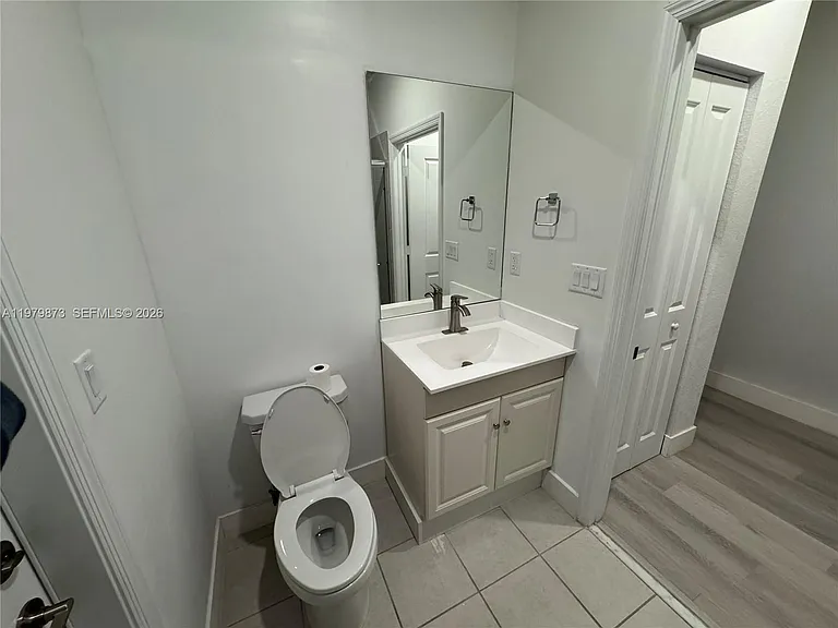 2623 SE 8th Ct #NA — Photo 10