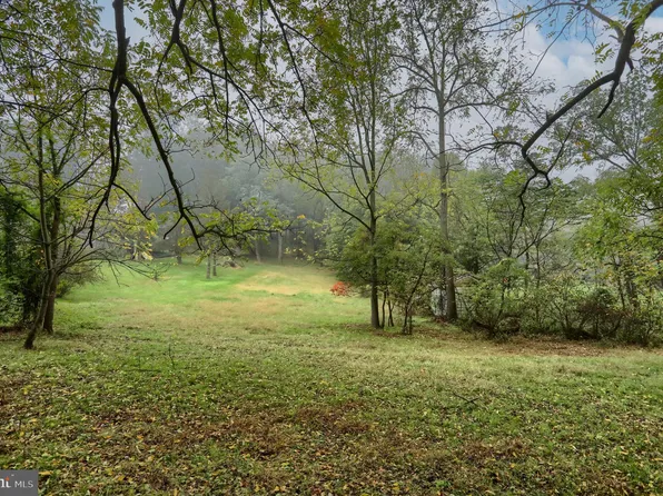 1812 Church Rd, Hummelstown, PA 17036