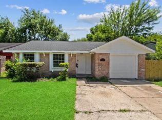 11739 Bay Cedar Dr, Houston, TX 77048