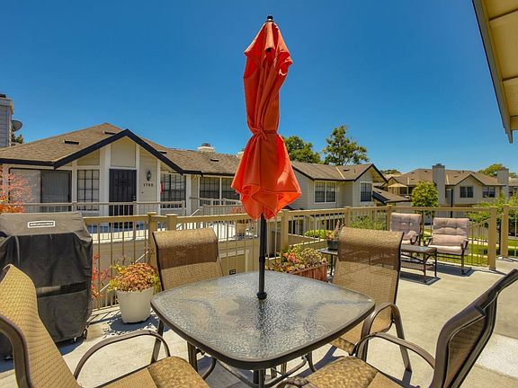 2nd image of 1716 Vista Del Sol