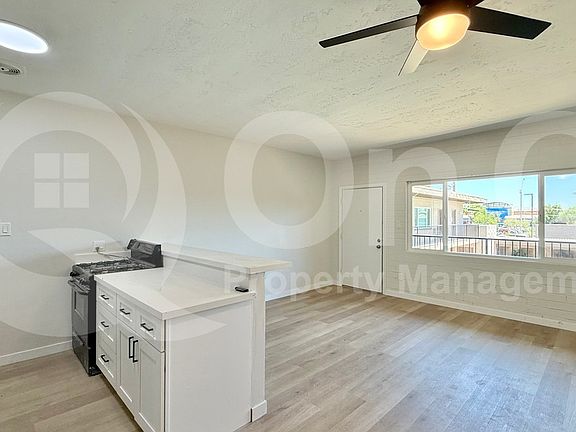 4th image of 25 E Eva St APT 17