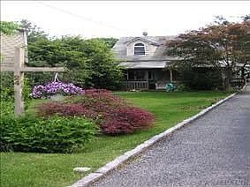 1st image of 24 Sherrard St