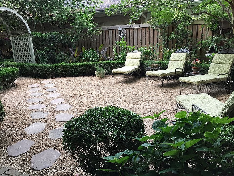 2nd image of 945 Drehr Ave