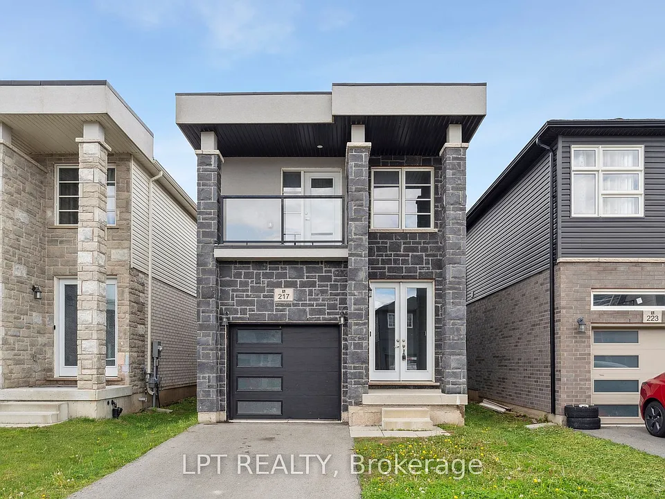 217 Louise St