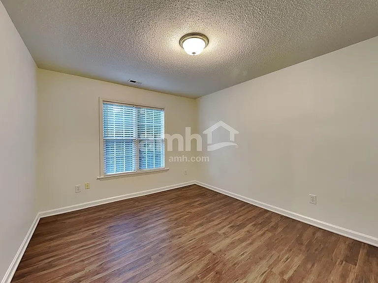 3104 Meadowland Ter — Photo 16