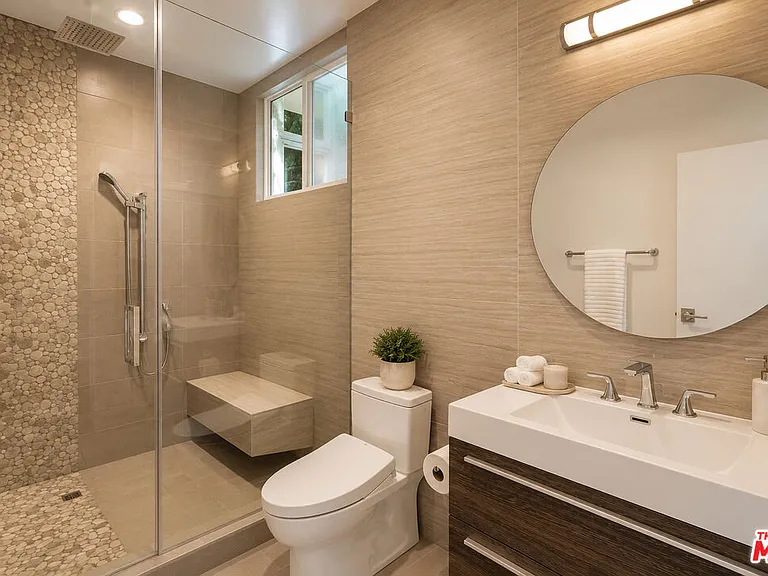 703 N Maple Dr — Photo 25