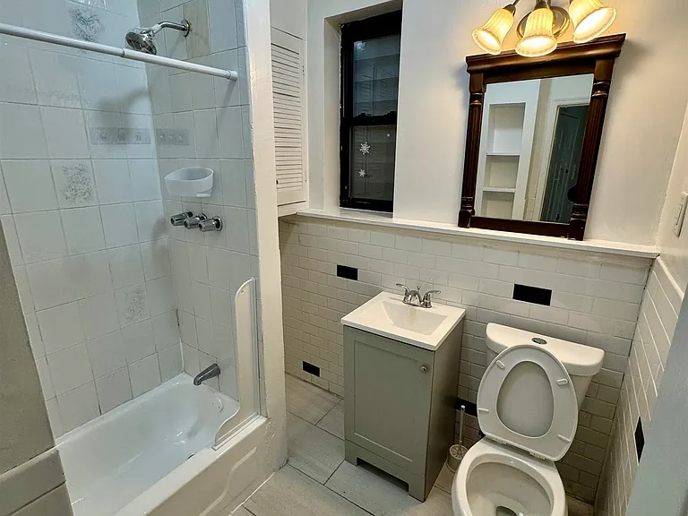 250 Avenue B #2 — Photo 9