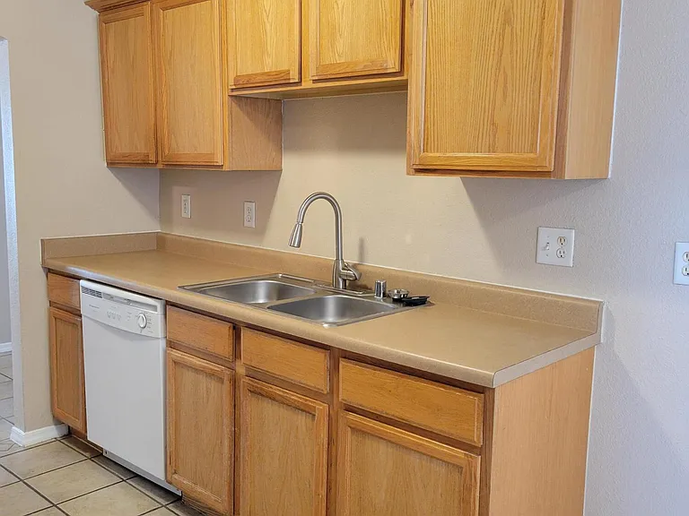 3605 Tierra Zafiro Dr — Photo 17