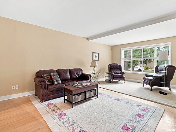 4th image of 3208 Victoria Avenue