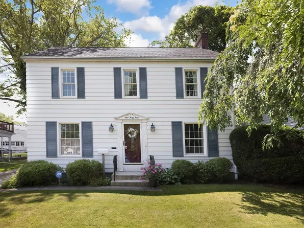 143 W 38th St, Erie, PA 16508