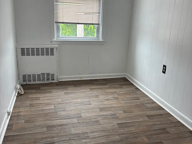 448 E 52nd St #3 — Photo 7