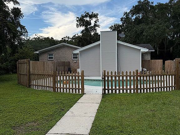 3rd image of 97222 Laffites Way