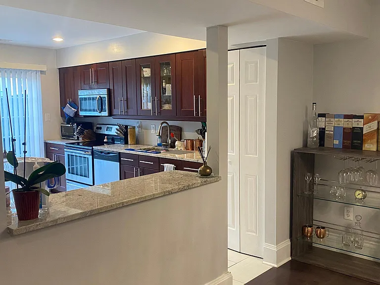 6118B Hoskins Hollow Cir — Photo 5
