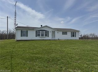4135 Avon Rd NE, Carrollton, OH 44615