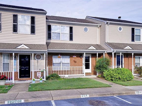 2nd image of 204 Monument Ct