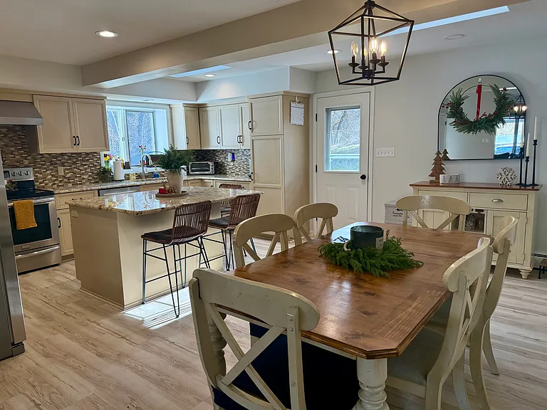 1033 Doe Run Rd — Photo 3