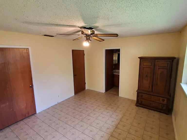 705 N Overlook Dr — Photo 6