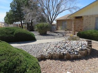 1001 Wagon Train Dr SE, Albuquerque, NM 87123