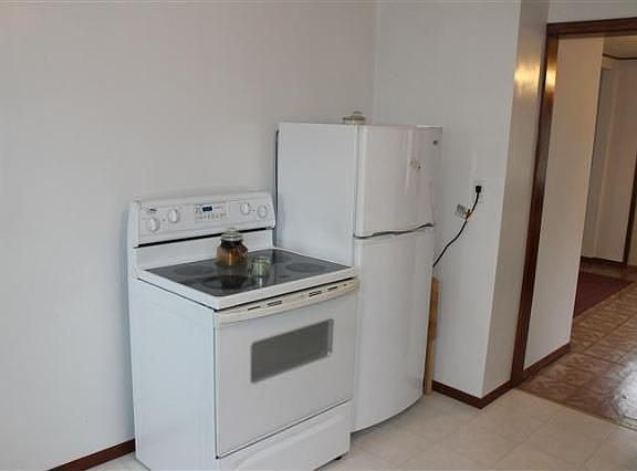 5th image of 2513 Barlow St
