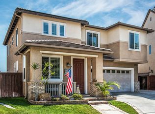 2216 Amelia Ct, Signal Hill, CA 90755