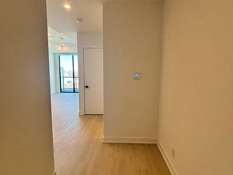 699 Sheppard Ave E #703 — Photo 5