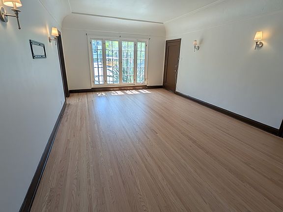 3rd image of 757 S Ogden Dr #757