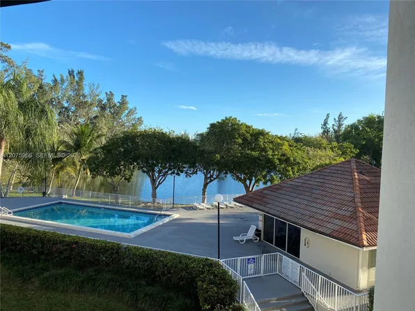 8200 SW 210th St, Cutler Bay, FL