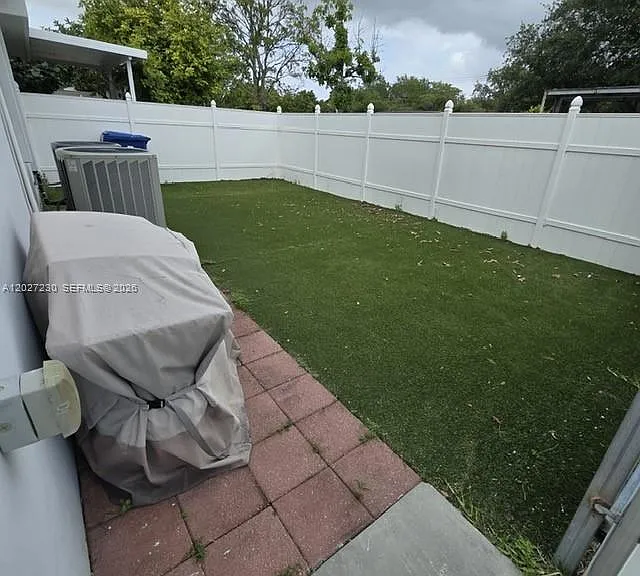 10245 SW 68th St — Photo 12