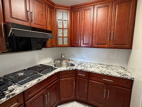 2nd image of 5501 98th St APT 2