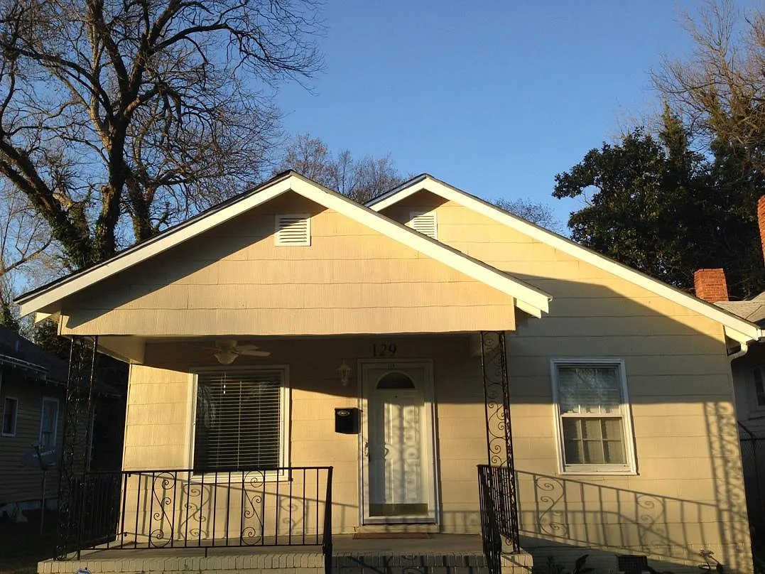 3 bed, 1160 sqft, $1,295 — Photo 2