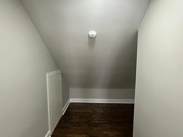 2860 Whitney Ave #1 — Photo 14