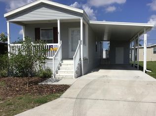 275 Moonwind Dr, N Fort Myers, FL 33903