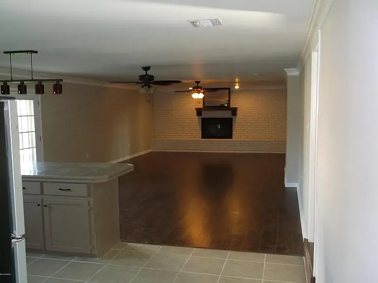226 Monterey St — Photo 13