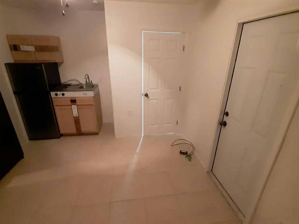 2nd image of 7551 Dilido Blvd