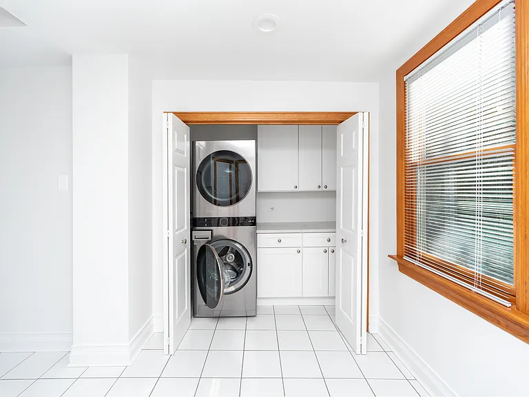 In-Unit Laundry