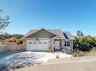 2260 Sunset Ridge Ln, McKinleyville, CA 95519