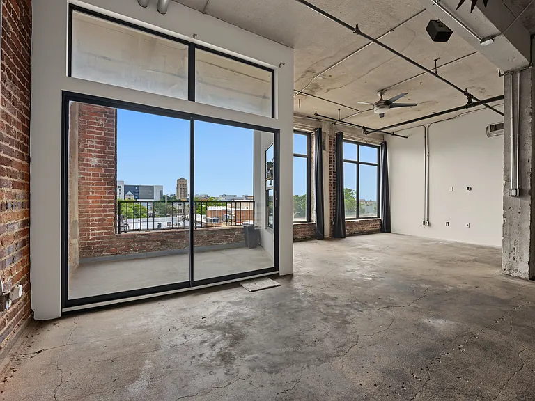 95 Forsyth St NW #4B — Photo 18